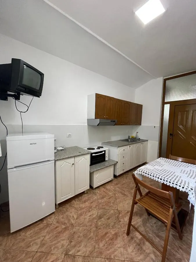 Elda'S Apartment Sarande